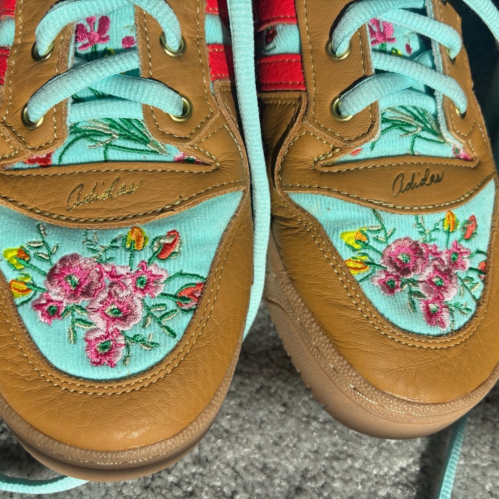 Adidas Rivalry x Unheard of Grandma's Couch Embroidered Floral Sneakers - Picture 4 of 10